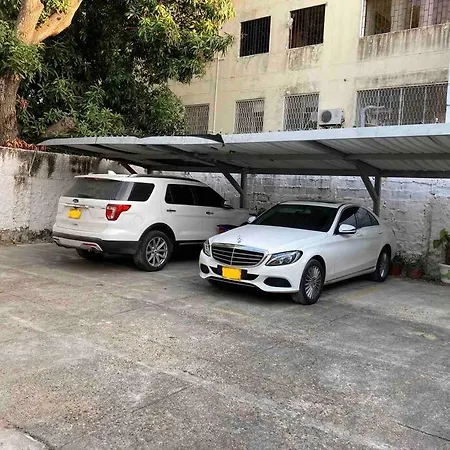 Apartamento Frente Al Aeropuerto * Cartagena